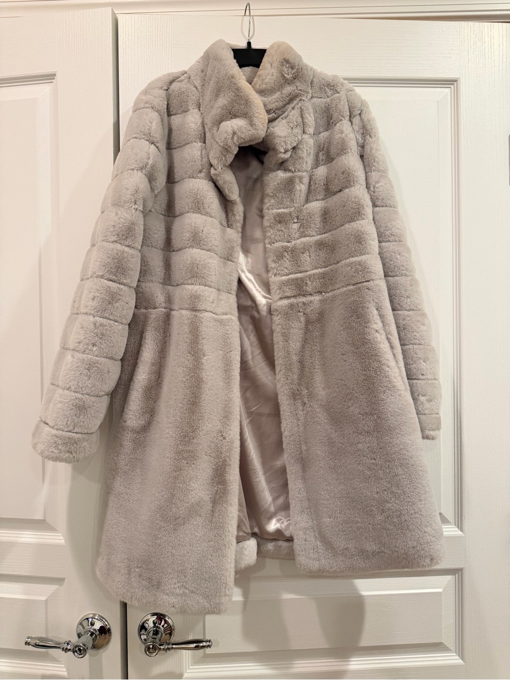 Jones New York Plush Faux Fur Trench Coat in Light Gray
